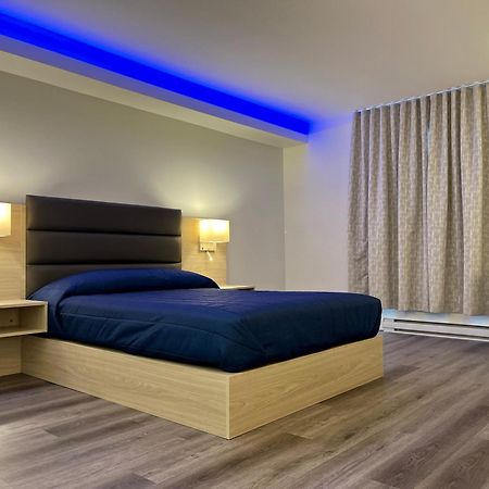 Motel Mascouche エクステリア 写真
